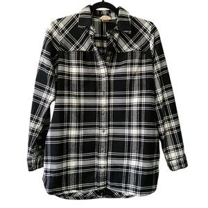 Duluth Trading Company plaid flannel button front shirt jacket
